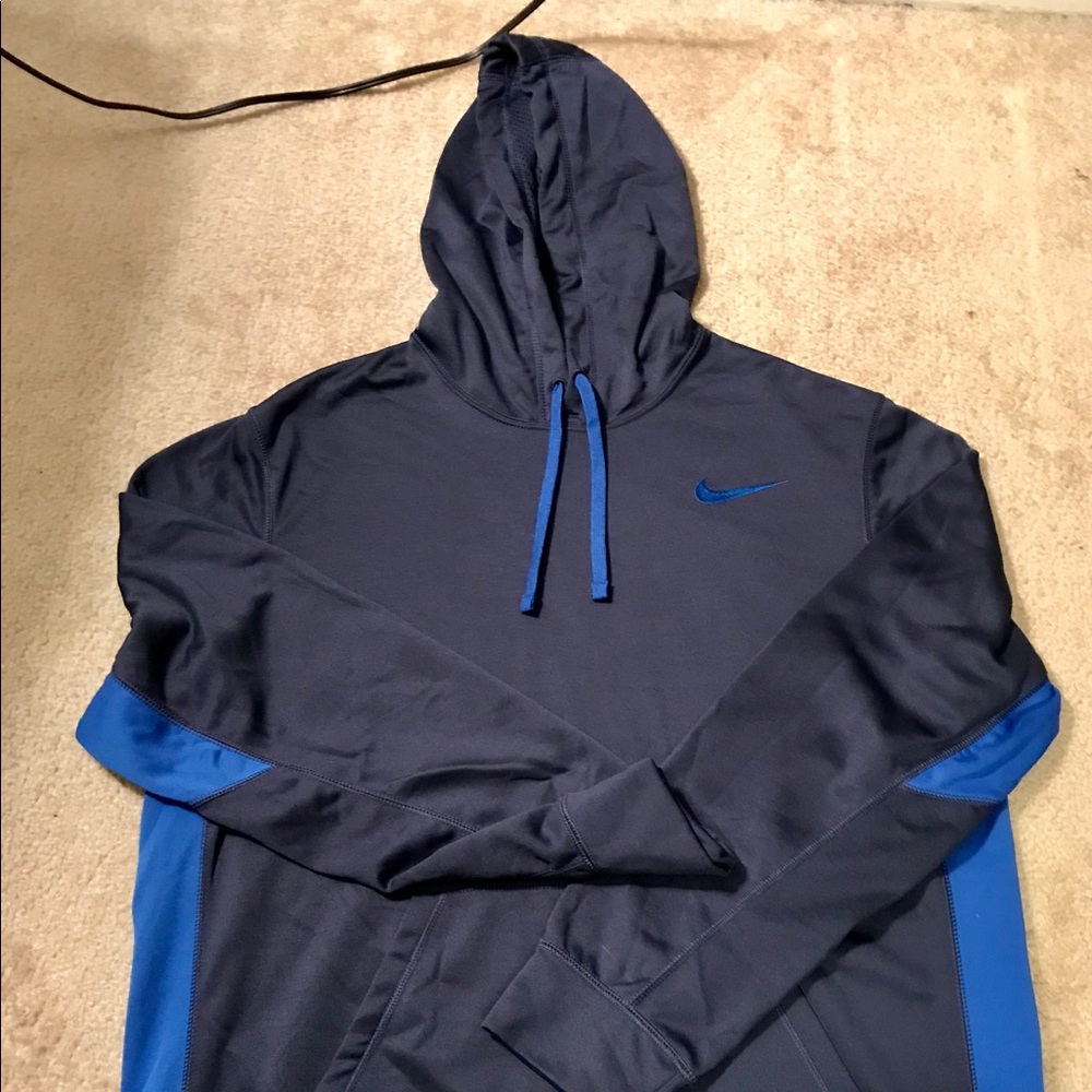 Men’s Nike ThermaFit pullover hoodie XL